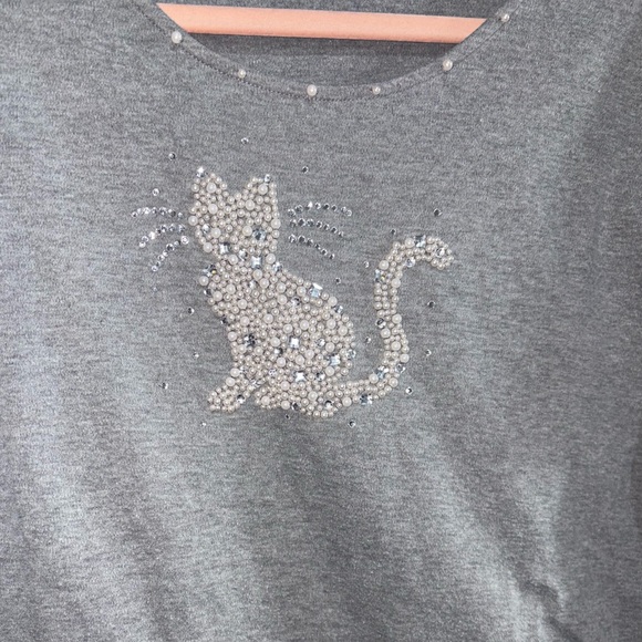 Quacker Factory Gray Top with Pearl Accents - Picture 2 of 7